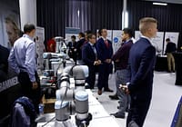 Opisy aplikacji – Precyzyjny montaż elektroniki na płytce PCB płytce PCB