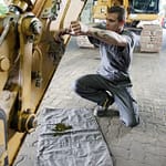 Mata olejowa MEWA Multitex® to optymalna ochrona stanowiska pracy Mata olejowa MEWA Multitex®