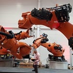 Automatycy APA Group rewolucjonizują linię produkcyjną światowego giganta. – case study wdrożenia stacji robotów KUKA KR 1000 titan w fabryce Volkswagen Poznań Tytany KUKA