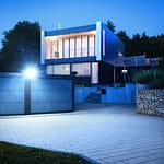 Komfortowo i oszczędnie – jak wybrać czujnik światła? czujnik światła