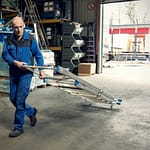 Hybryda wśród drabin – model teleskopowy jezdny z dużą platformą roboczą od KRAUSE Hybryda wśród drabin