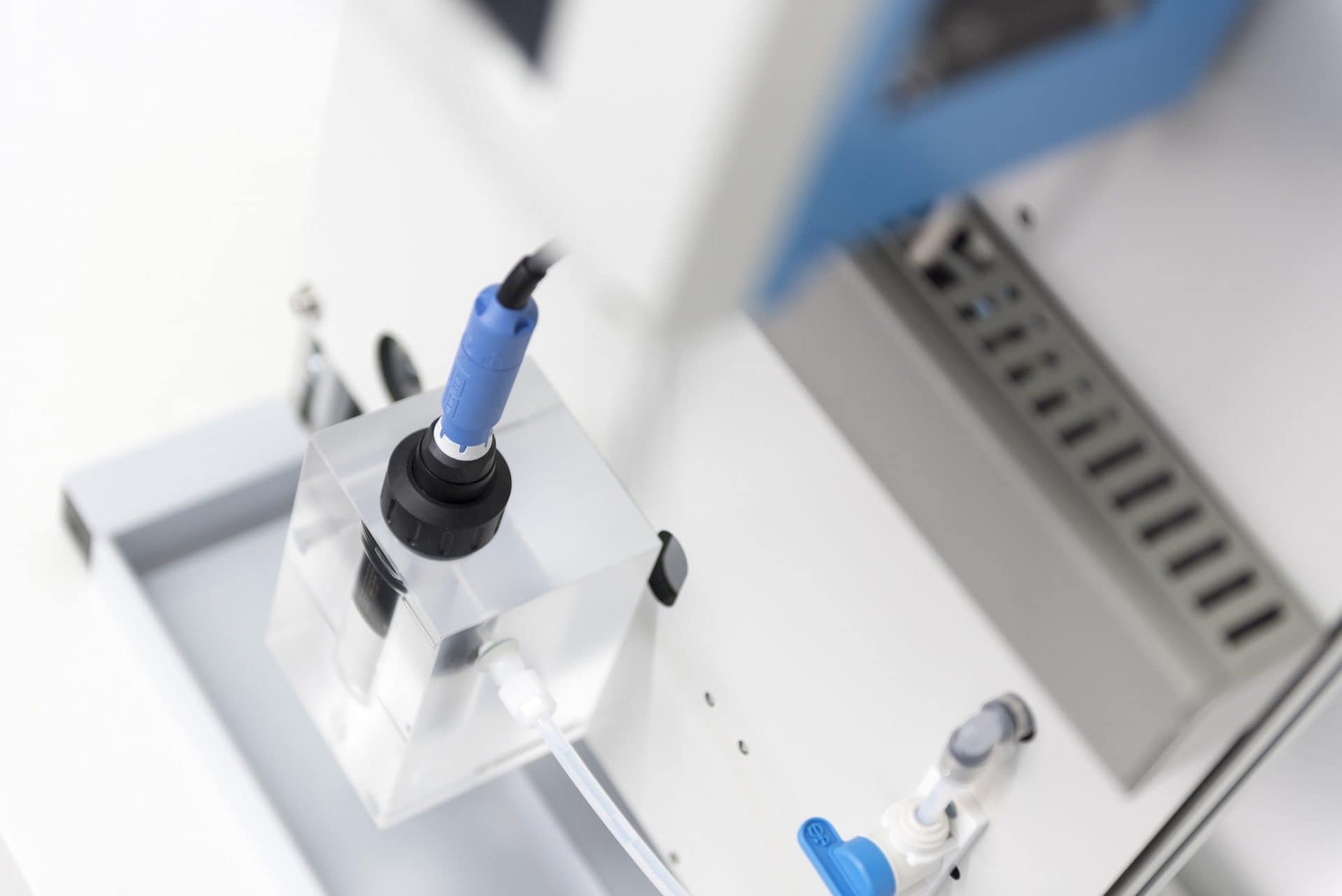 Czujnik_Memosens_CCS50D_w_armaturze_CCA151 czujniki Memosens