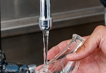 Nowa etykieta rozpuszczająca się w ciągu 30 sekund od kontaktu z wodą nowa etykieta rozpuszczająca się w ciągu 30