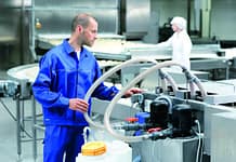 Raport: 14% polskich firm zwiększy liczbę zatrudnionych, 3% będzie zwalniać zatrudnienie w przemyśle