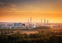 Większość Polaków (71%) uważa, że polski rząd obecnie wydaje za dużo i niepotrzebnie zadłuża Polskę ariadna