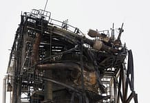 FILM – atak dronów na dwie rafinerie. Cyberatak na producenta aluminium oraz wirówki do wzbogacania uranu atak dronów