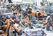 Branża motoryzacyjna w Polsce nie zamierza hamować. Producenci przewidują wzrosty i uważnie obserwują Zachód Branża motoryzacyjna w Polsce