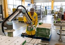 W fabryce Unilever w Katowicach coboty przyspieszają proces paletyzacji i poprawiają ergonomię pracy coboty