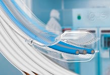 Ciche, modułowe oraz kompaktowerozwiązania do cleanroom od firmy igus e-skin soft