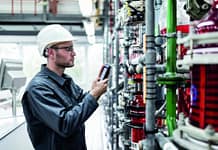 Cyfrowe produkty i usługi: Zwiększanie cyfryzacji za pomocą urządzeń mobilnych cyfrowe produkty