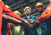 Cudzoziemcy ratują polską gospodarkę – czyli, jak skutecznie i szybko zatrudniać cudzoziemców do pracy w Polsce