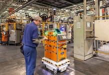 MiR wprowadza nowe oprogramowanie zapewniające płynniejsze, inteligentniejsze i szybsze działanie autonomicznych robotów mobilnych (AMR)