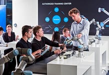 Universal Robots przedstawia UR8 Long: zaprojektowany do wykonywania najbardziej wymagających zadań automatyzacji w ograniczonej przestrzeni Akademii Universal Robots