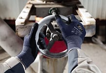 Szeroka oferta markowej odzieży ochronnej i artykułów bhp – katalog „World Wide Work by MEWA” już jest dostępny markowa odzież ochronna