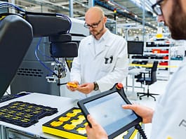 Produkcja przemysłowa: W I kwartale 2022 roku ponad połowa pracodawców chce zwiększyć zatrudnienie Bezpieczna współpraca człowieka z robotem