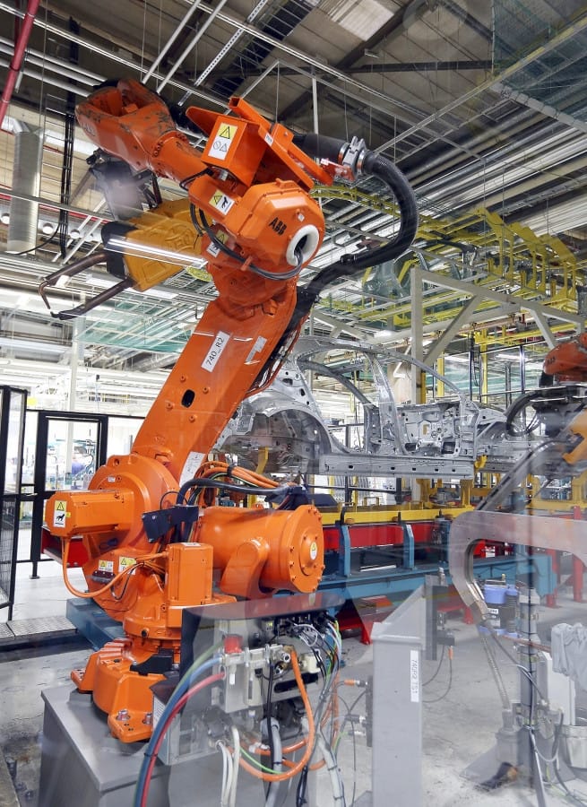 robot od ABB produkcja nowego Mercedesa