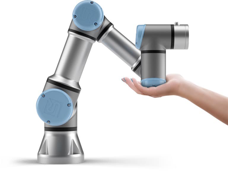 Universal_Robots_picture doroczny raport World Robotics Report